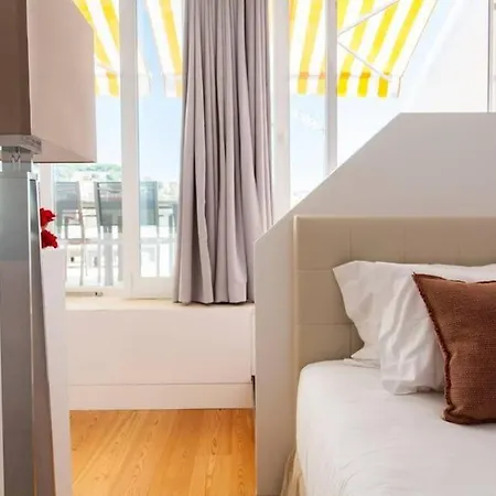 Apartment Crucifixo Duplex With Terrace Lisbon
