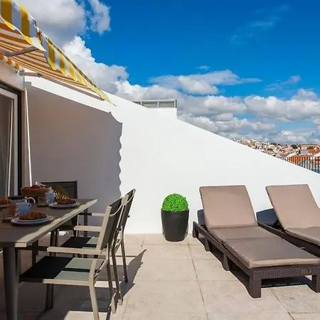 Crucifixo Duplex With Terrace * ליסבון
